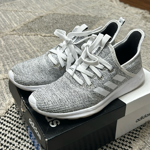 Adidas running shoes
used - Picture 1 of 3